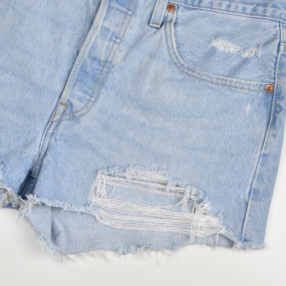 Levi's 501 Distressed Denim Jean Cut Off Shorts - 30 - Picture 4 of 9